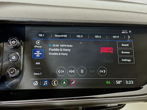 Used 2023 Buick Envision Avenir AWD/4WD image 18