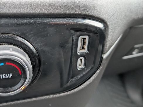 Used 2024 Chevrolet Silverado 2500 LT image 16