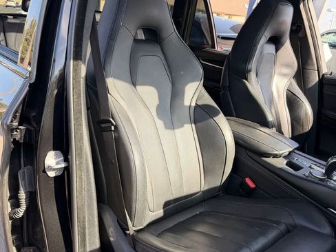 Used 2018 BMW X5 M w/ Executive Package AWD/4WD image 11