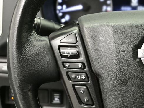 Used 2022 Nissan Frontier SV image 4