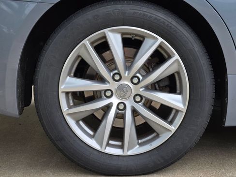Used 2015 INFINITI Q50 Premium w/ Navigation Package AWD/4WD image 17