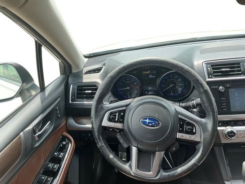 Used 2017 Subaru Outback 3.6R Touring w/ Popular Package #5A AWD/4WD image 12