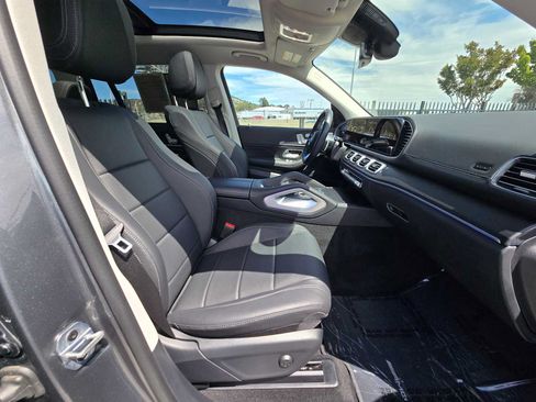 Used 2026 Mercedes-Benz GLS 450 4MATIC image 12