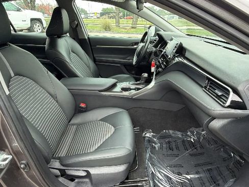 Certified 2024 Toyota Camry SE FWD image 39