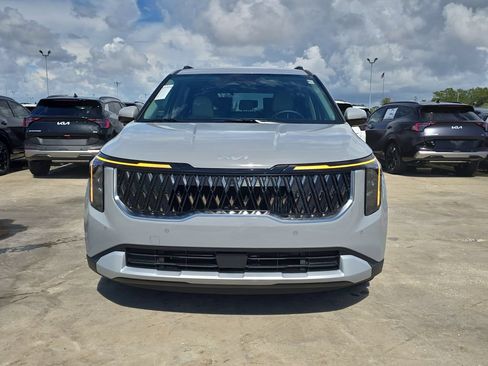 New 2026 Kia Carnival EX FWD image 3