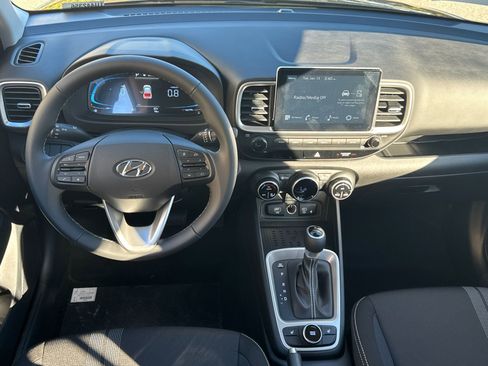 New 2026 Hyundai Venue SEL image 22