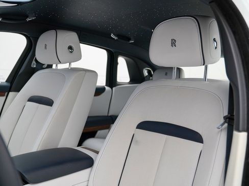 Certified 2022 Rolls-Royce Ghost image 4