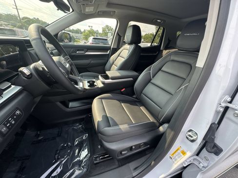 New 2027 GMC Terrain Denali AWD/4WD image 13