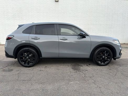 Used 2025 Honda HR-V Sport image 1