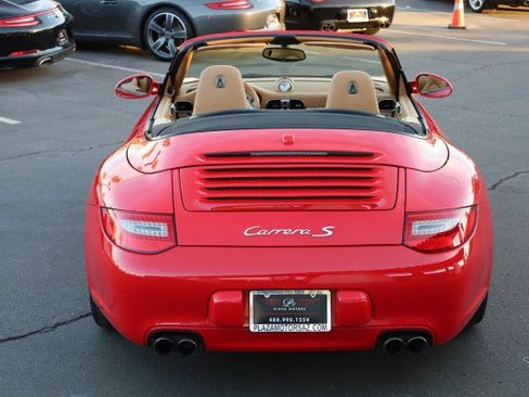 Used 2009 Porsche 911 Carrera S image 15