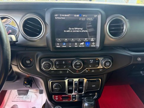 Used 2021 Jeep Wrangler Unlimited Rubicon AWD/4WD image 18