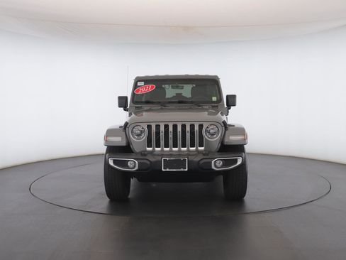 Used 2021 Jeep Wrangler Unlimited Sahara w/ Cold Weather Group AWD/4WD image 24