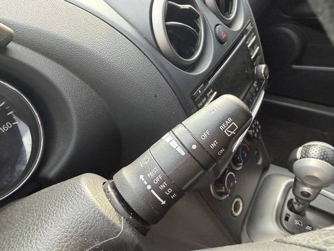 Used 2012 Nissan Rogue SV AWD/4WD image 22