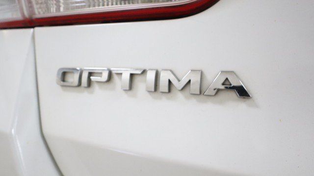 Used 2018 Kia Optima LX w/ 17" Alloy Wheels Package FWD image 23
