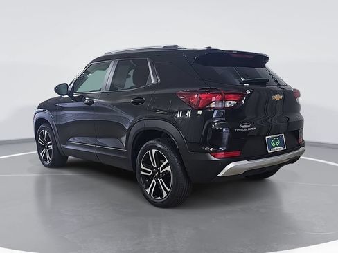 Certified 2024 Chevrolet TrailBlazer LT w/ Driver Confidence Package FWD image 6