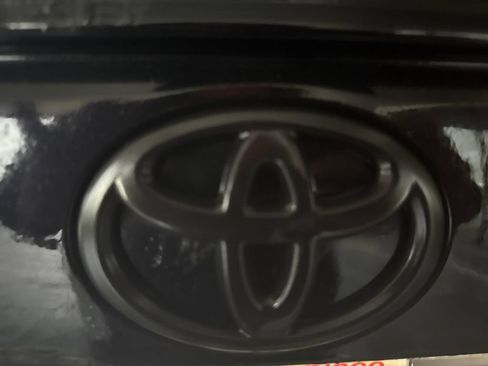 Used 2025 Toyota RAV4 XLE FWD image 11