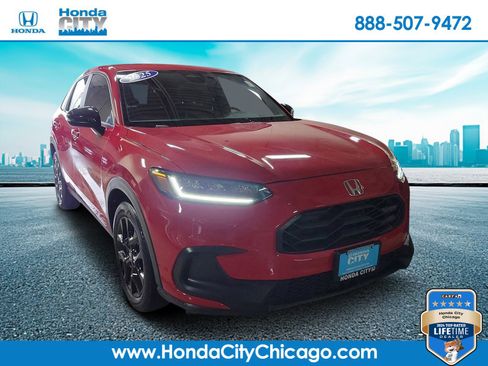 Used 2025 Honda HR-V Sport image 1