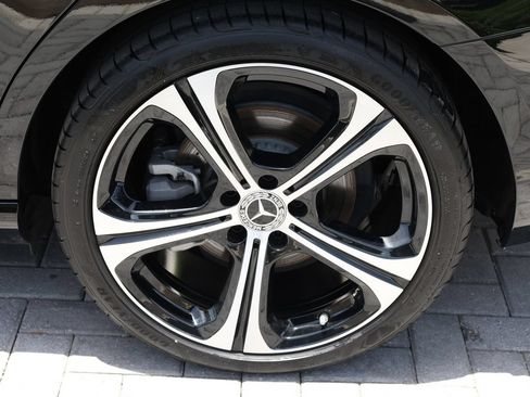 Used 2025 Mercedes-Benz C 300 Sedan image 42