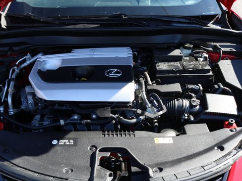 Used 2022 Lexus UX 200 image 24