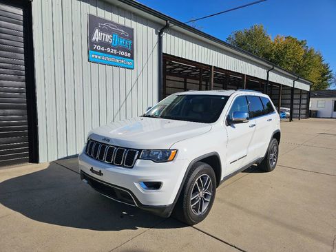 Used 2017 Jeep Grand Cherokee Limited image 1