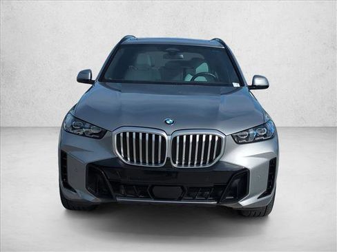 Certified 2026 BMW X5 xDrive40i w/ M Sport Package AWD/4WD image 2