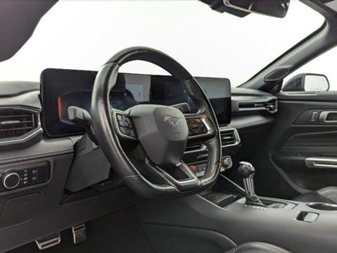 Used 2024 Ford Mustang Premium image 21