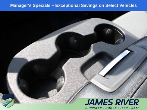 Used 2024 RAM 3500 Big Horn AWD/4WD image 36
