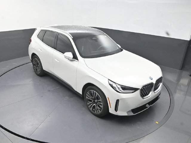 Used 2025 BMW X3 xDrive30i w/ Premium Package AWD/4WD image 12