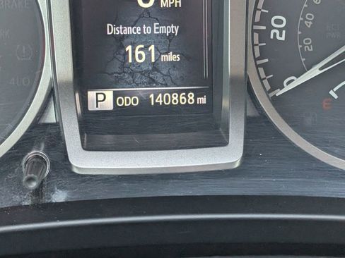 Used 2018 Toyota Tacoma SR5 image 18