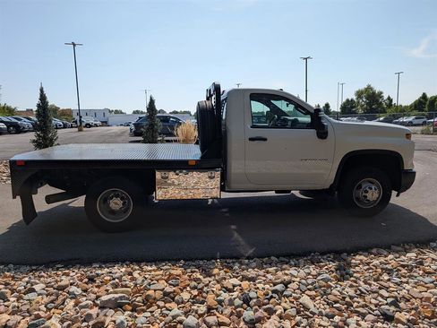 Used 2024 Chevrolet Silverado 3500 W/T w/ Snow Plow Prep Package image 6