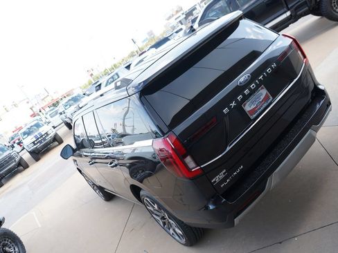 New 2025 Ford Expedition Platinum w/ Platinum Ultimate Package AWD/4WD image 10