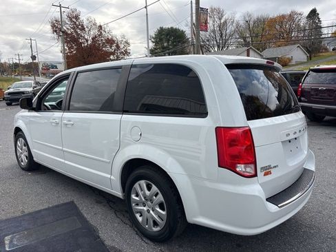 Used 2016 Dodge Grand Caravan SE w/ Quick Order Package 29E SE image 4