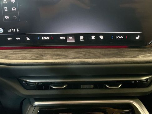 Certified 2025 Audi Q5 Premium w/ Convenience Package AWD/4WD image 16