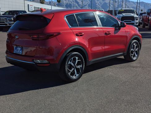 Used 2022 Kia Sportage LX AWD/4WD image 2