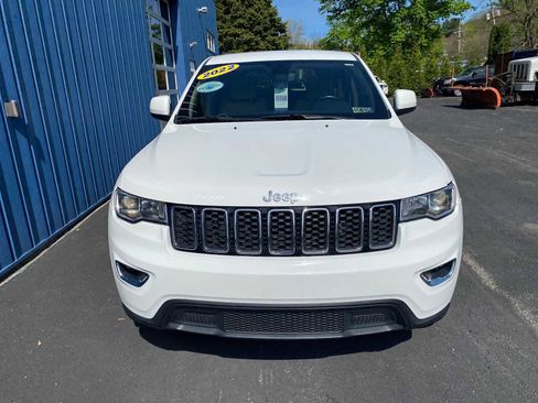 Used 2022 Jeep Grand Cherokee Laredo E AWD/4WD image 10