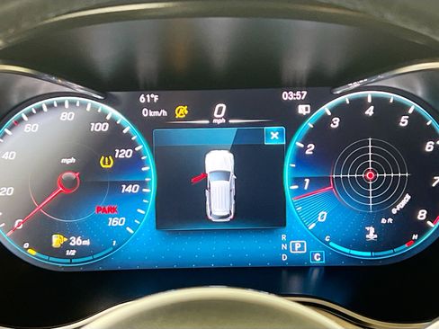 Used 2022 Mercedes-Benz GLC 300 4MATIC w/ Premium Package Lite image 23