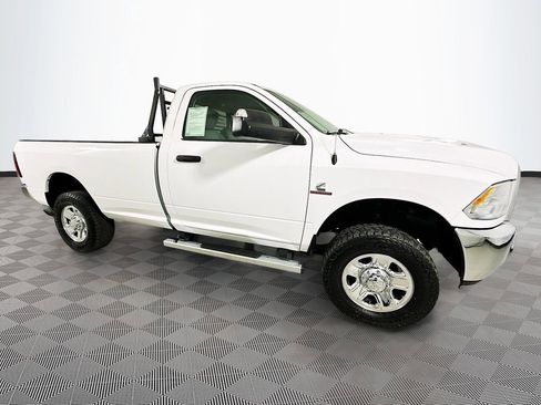 Used 2016 RAM 3500 Tradesman w/ Chrome Appearance Group image 8