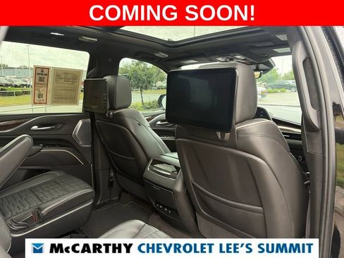 Used 2022 Cadillac Escalade Sport Platinum w/ Heavy-Duty Trailer Package AWD/4WD image 40