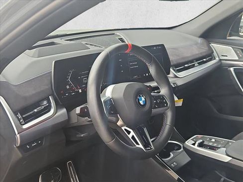 Used 2025 BMW X2 M35i AWD/4WD image 10