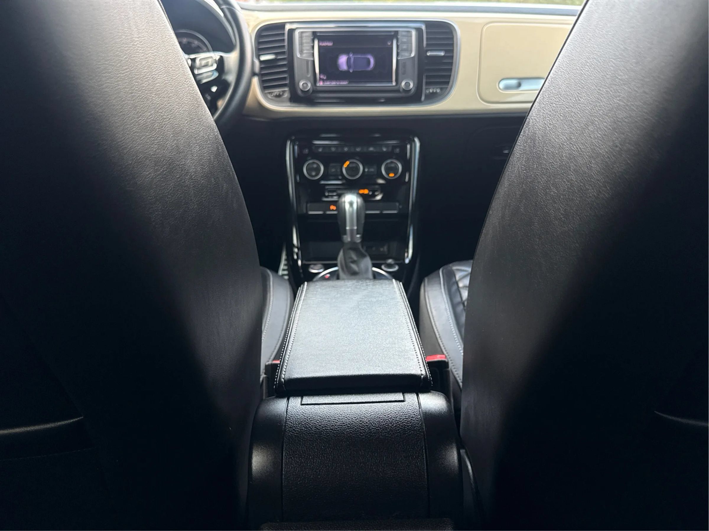 Used 2019 Volkswagen Beetle 2.0T Final Edition SEL FWD image 36