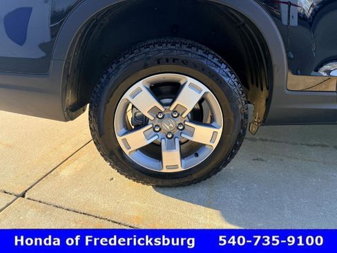 Certified 2025 Honda Ridgeline RTL image 12