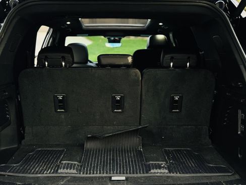 Used 2026 Chevrolet Traverse High Country FWD image 9