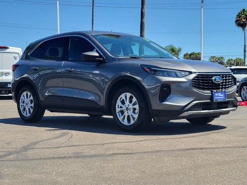 Certified 2024 Ford Escape Active FWD image 1