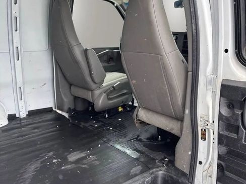 Used 2021 Chevrolet Express 2500 w/ Driver Convenience Package RWD image 15