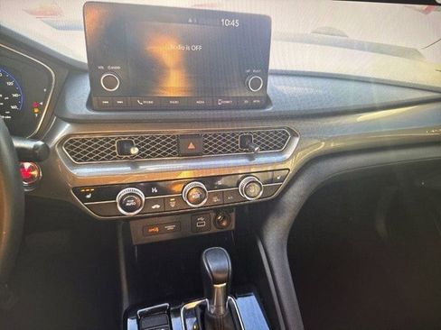 Used 2024 Acura Integra image 9