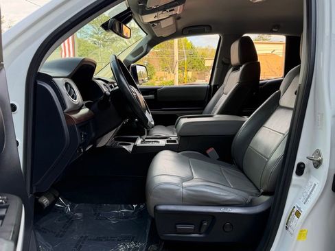 Used 2020 Toyota Tundra Limited image 25