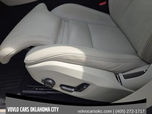 Certified 2023 Volvo S90 B6 Ultimate w/ Protection Package Premier AWD/4WD image 26