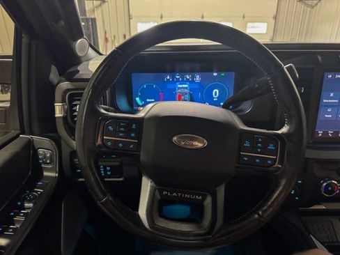 Used 2024 Ford F250 Platinum AWD/4WD image 11