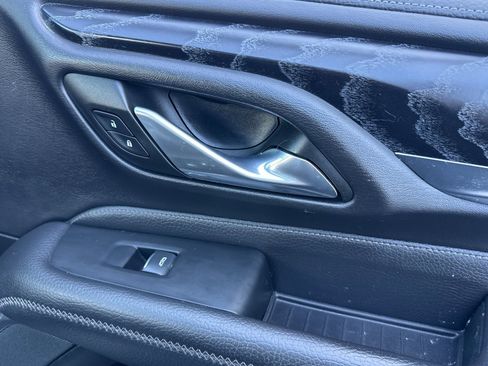 Used 2021 GMC Yukon XL Denali w/ LPO, Illumination Package image 17