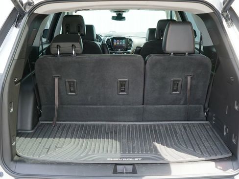 Used 2018 Chevrolet Traverse LT FWD image 9